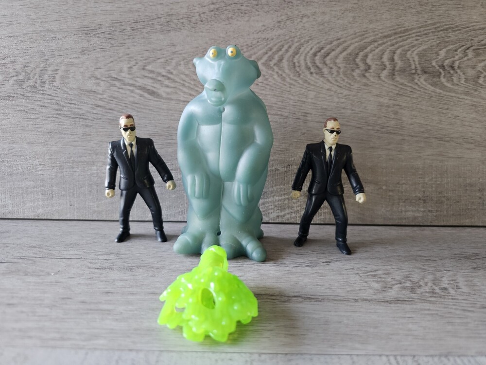1998 Slimed-Out Agent Kay 5" Burger King Action Figure Men In Black MIB Alien